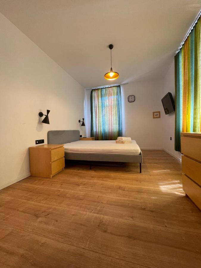 Central Retro Apartment Сибиу Экстерьер фото